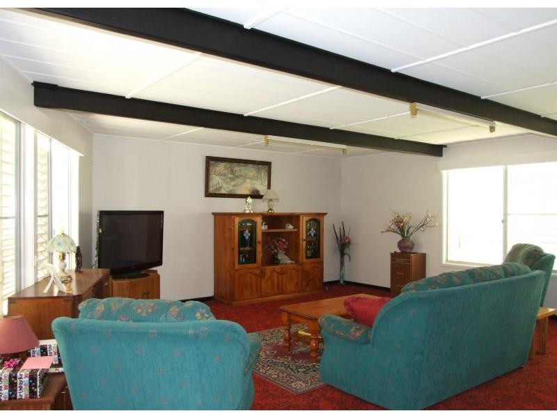 2 Aberdeen Avenue, Maryborough QLD 4650