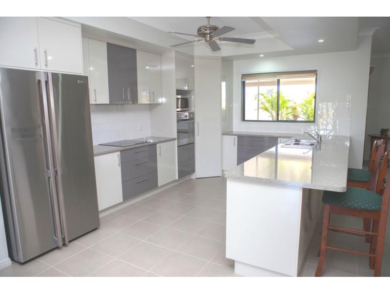 1 Jilgarree Place, Oakhurst QLD 4650