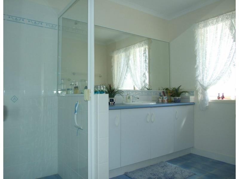 11a Seaview Avenue, Maaroom QLD 4650