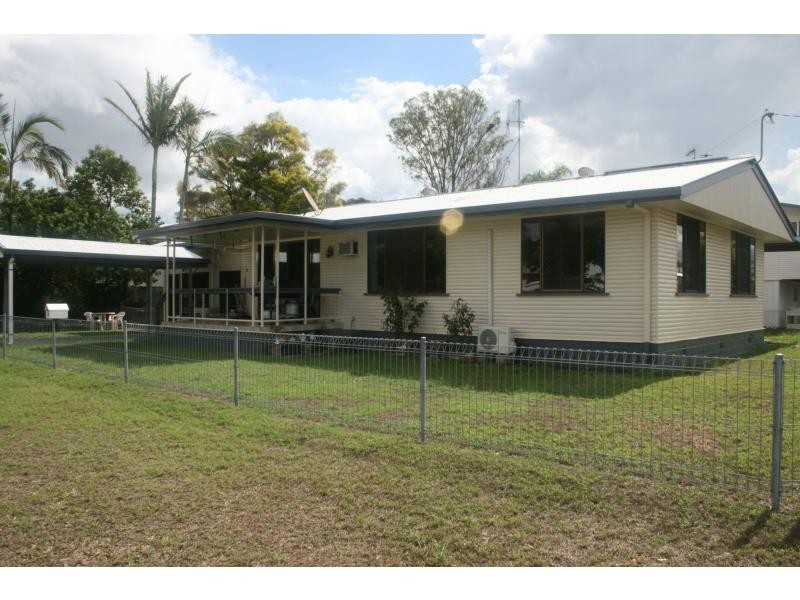 18 Wynne Parade, Maryborough QLD 4650