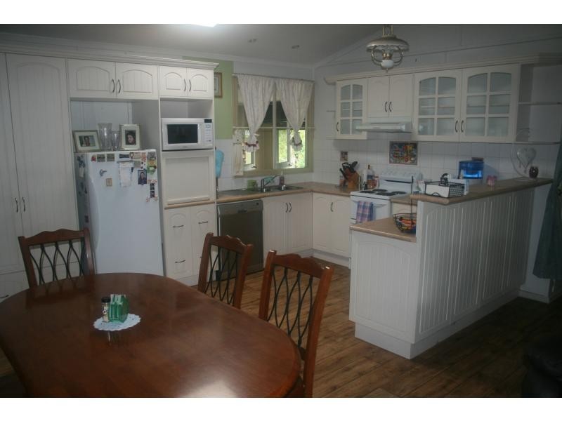 18 Wynne Parade, Maryborough QLD 4650