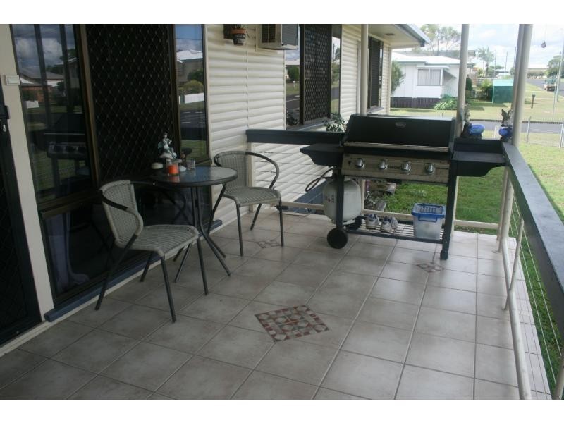 18 Wynne Parade, Maryborough QLD 4650