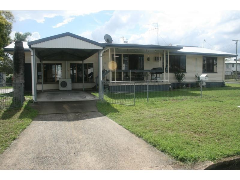 18 Wynne Parade, Maryborough QLD 4650