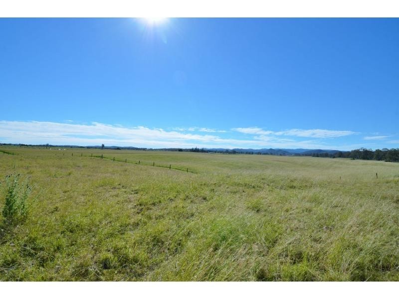 180 Harpeng Road, Wivenhoe Pocket QLD 4306