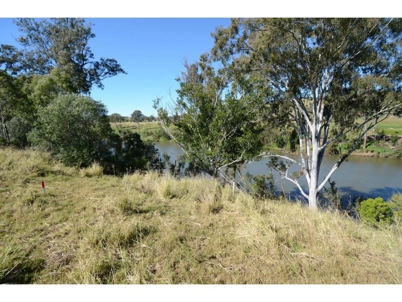 180 Harpeng Road, Wivenhoe Pocket QLD 4306