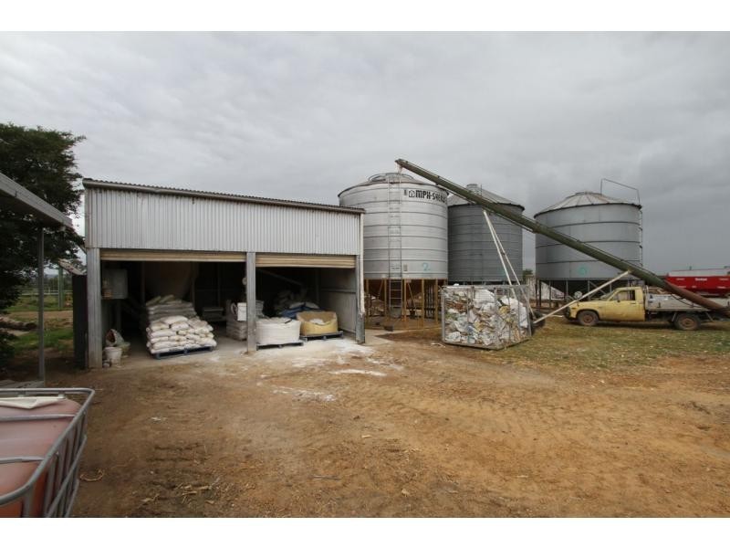 137 Clarendon Station Road, Clarendon QLD 4311