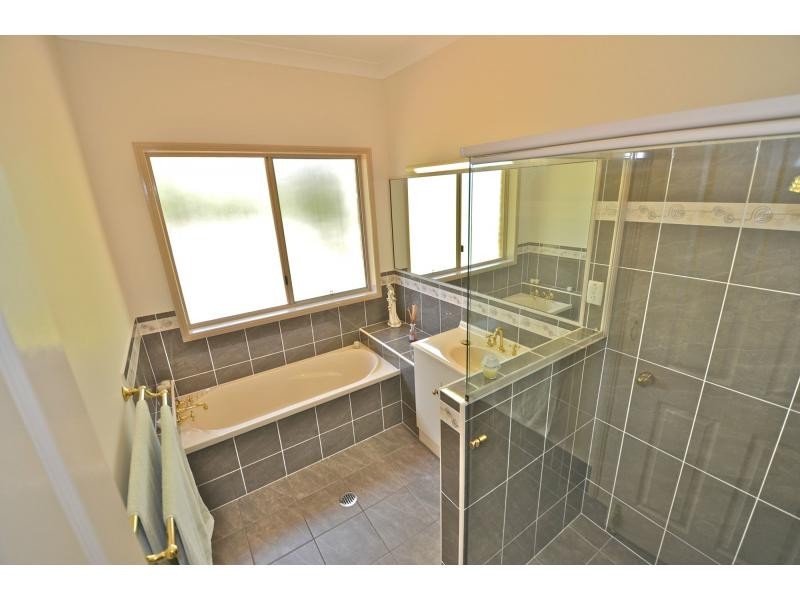 56 Laidley Creek West Road, Mulgowie QLD 4341