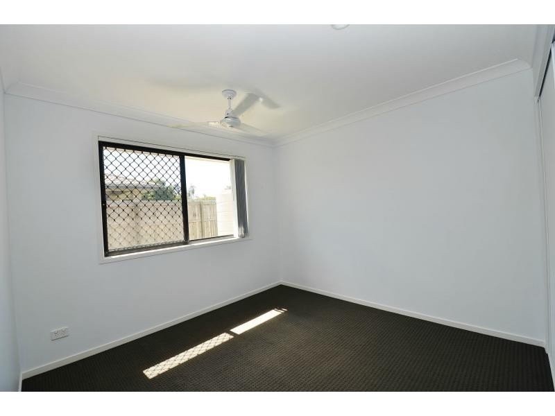 8 Harrier Place, Lowood QLD 4311