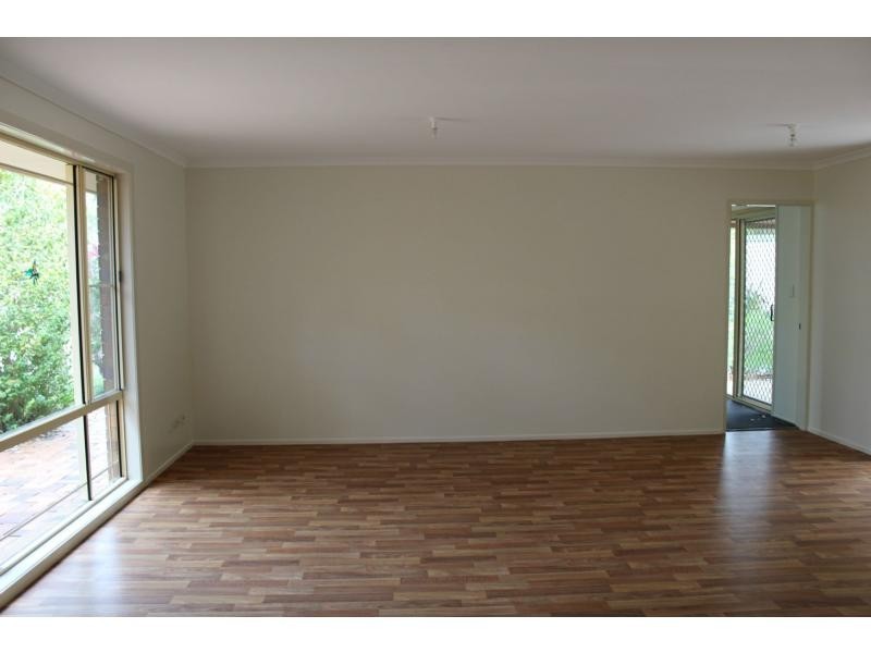 9 HEDGES Court, Laidley Heights QLD 4341