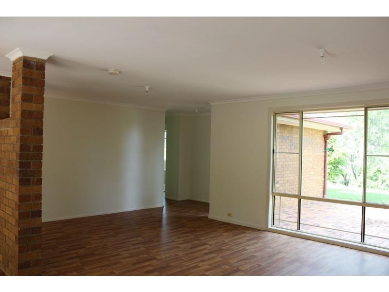 9 HEDGES Court, Laidley Heights QLD 4341