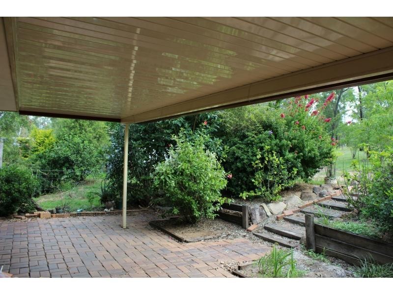 9 HEDGES Court, Laidley Heights QLD 4341