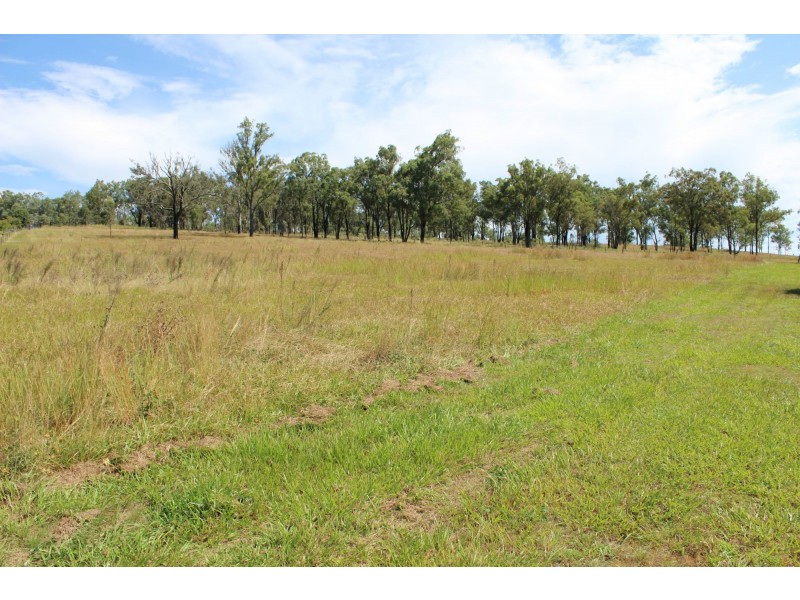 20 Moonlight Parade, Laidley South QLD 4341