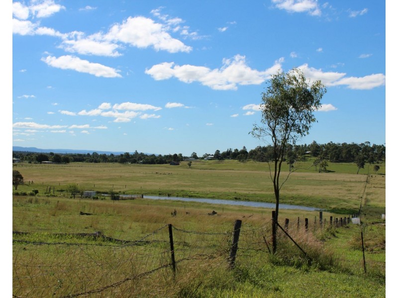 20 Moonlight Parade, Laidley South QLD 4341