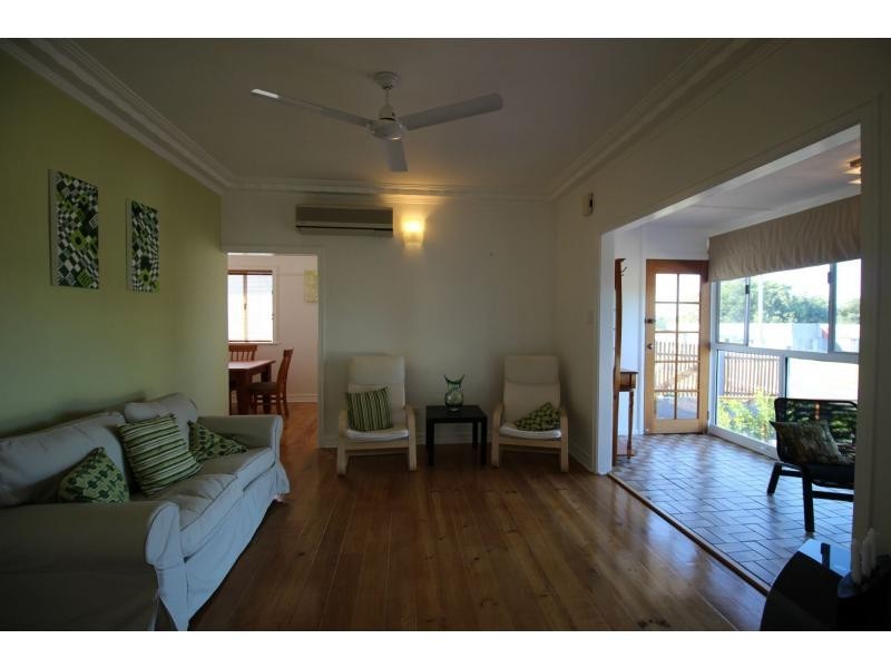 Silkstone QLD 4304