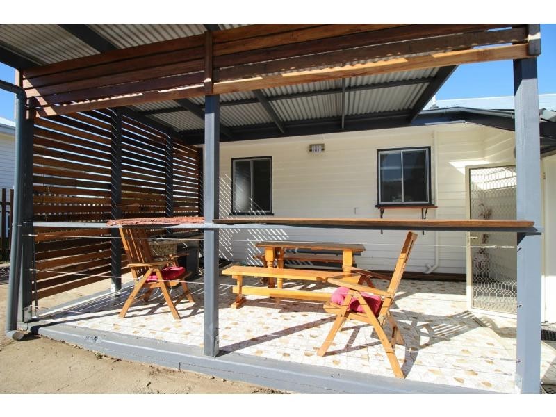 Silkstone QLD 4304