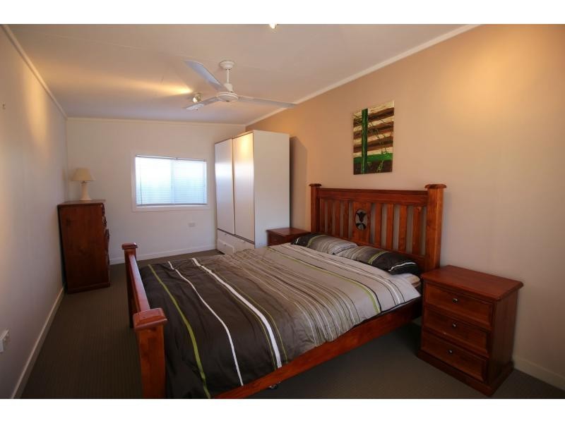 Silkstone QLD 4304