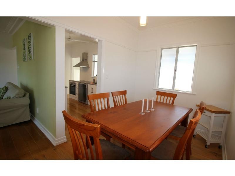 Silkstone QLD 4304