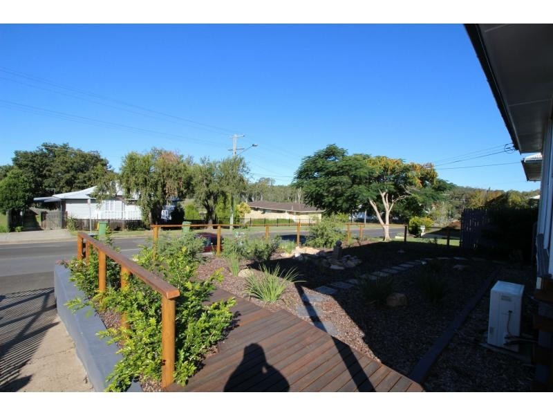 Silkstone QLD 4304