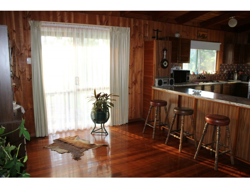 12 Lakes Street, Atkinsons Dam QLD 4311