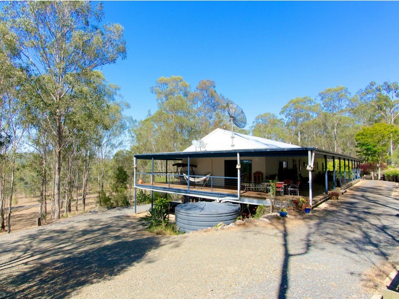 58 Outlook Drive, Esk QLD 4312