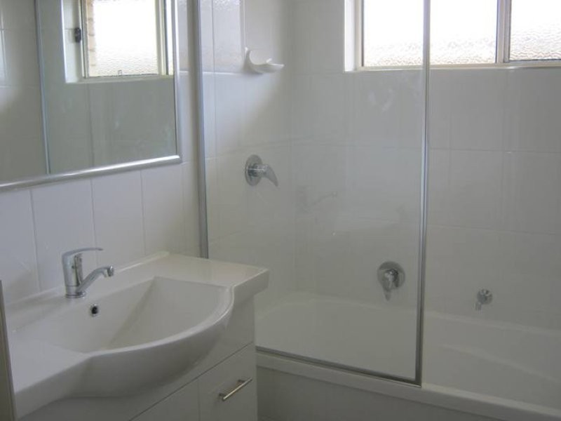 48 Bray Street, Lowood QLD 4311