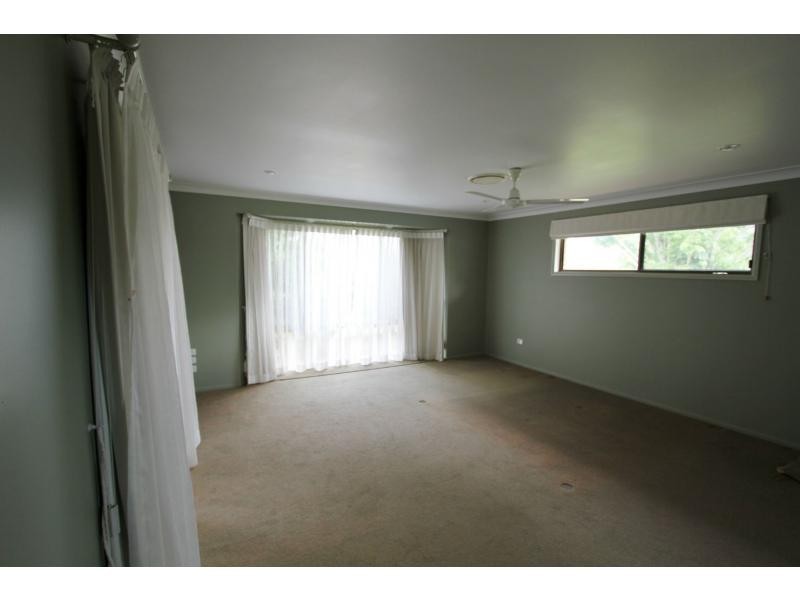 20 Warrigal Road, Helidon QLD 4344