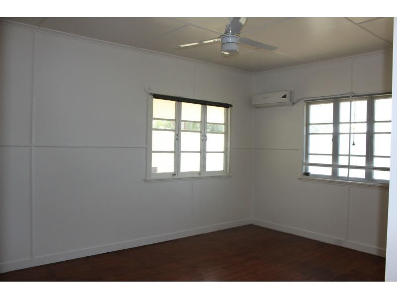 18 Jensen Street, Gatton QLD 4343