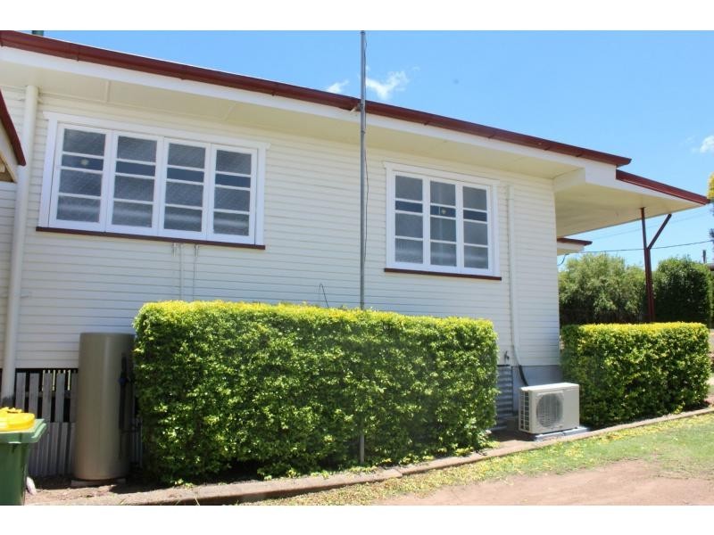 18 Jensen Street, Gatton QLD 4343