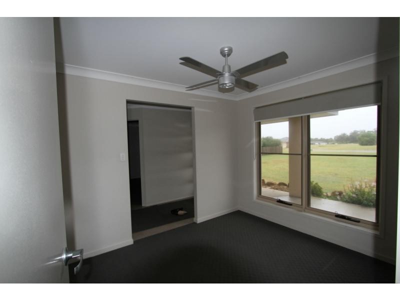 6 Cricklewood Court, Plainland QLD 4341