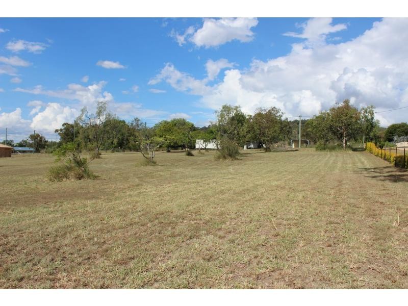 4 Mallee Court, Plainland QLD 4341