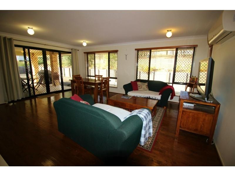 20 LAWRENCE Court South, Regency Downs QLD 4341