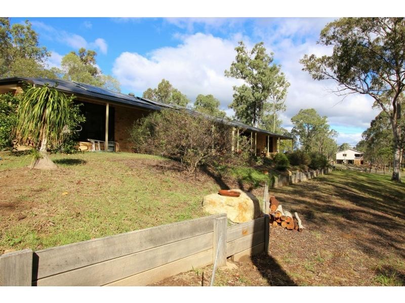 20 LAWRENCE Court South, Regency Downs QLD 4341