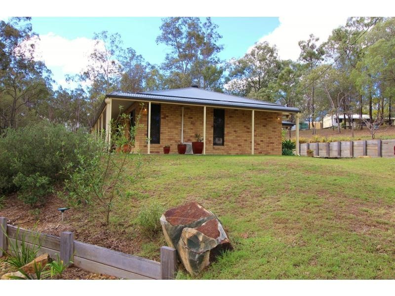 20 LAWRENCE Court South, Regency Downs QLD 4341