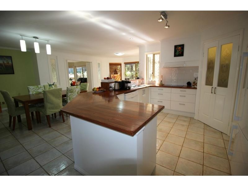 21 Van Dyke Crescent, Mcdowall QLD 4053