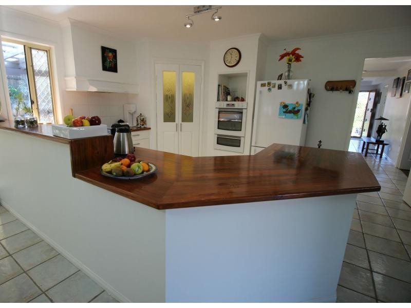 21 Van Dyke Crescent, Mcdowall QLD 4053