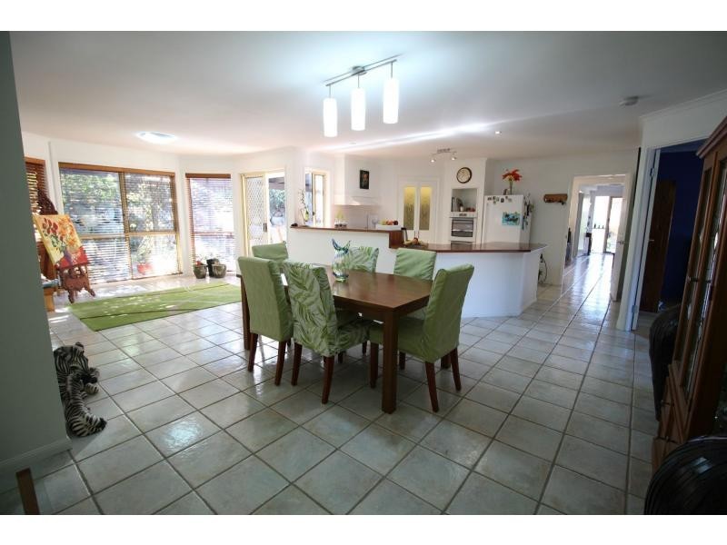 21 Van Dyke Crescent, Mcdowall QLD 4053