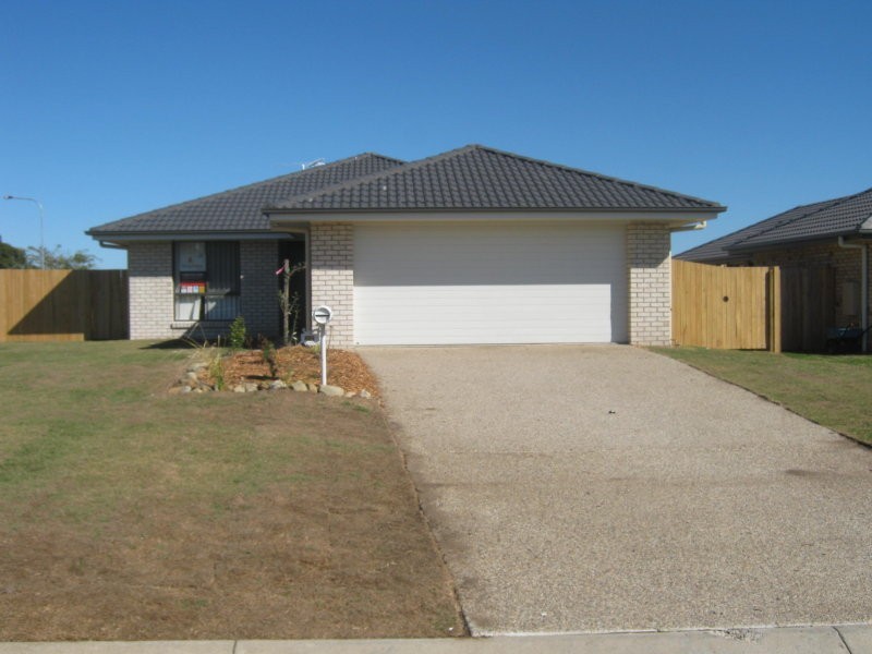 22 McInnes Street, Lowood QLD 4311