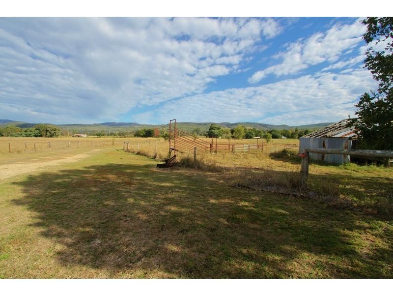 103 Mulgowie Road, Mulgowie QLD 4341