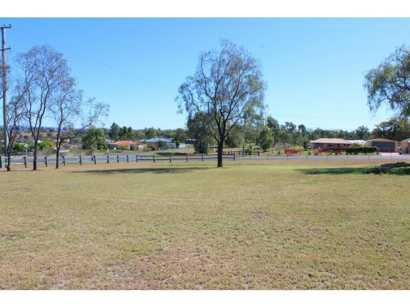 2 Mallee Court, Plainland QLD 4341