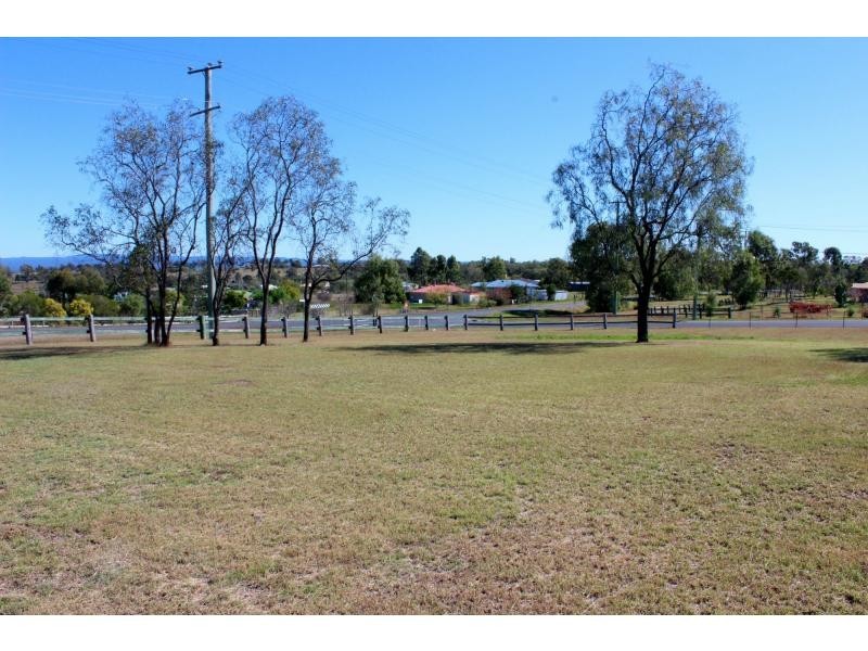 2 Mallee Court, Plainland QLD 4341