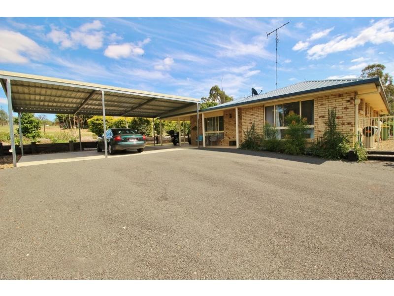 7 GREBE Court, LAKES ESTATE, Laidley Heights QLD 4341