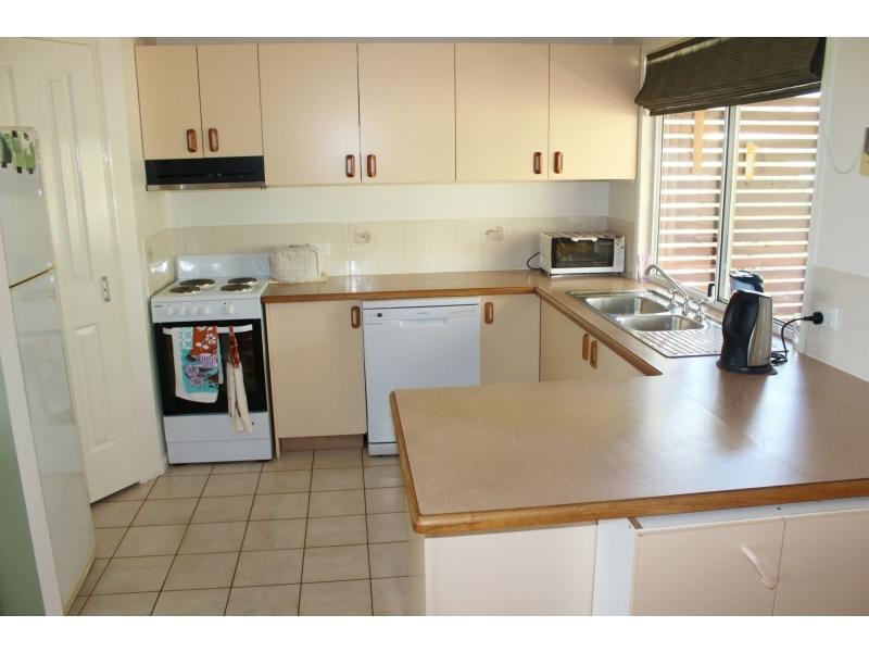 141 Lakes Drive, Laidley Heights QLD 4341