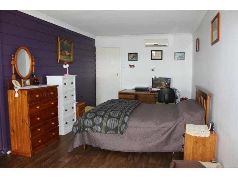 141 Lakes Drive, Laidley Heights QLD 4341