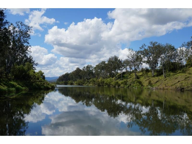 Wivenhoe Pocket QLD 4306