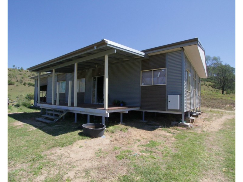 21 SCHADWELL Road, Blenheim QLD 4341