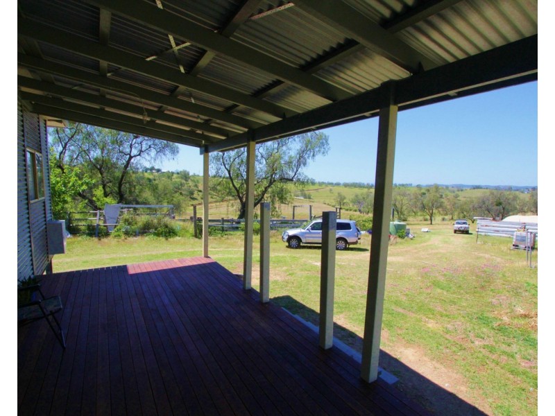 21 SCHADWELL Road, Blenheim QLD 4341