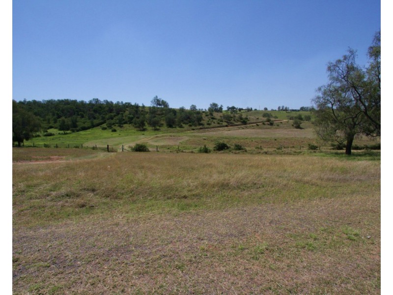 21 SCHADWELL Road, Blenheim QLD 4341