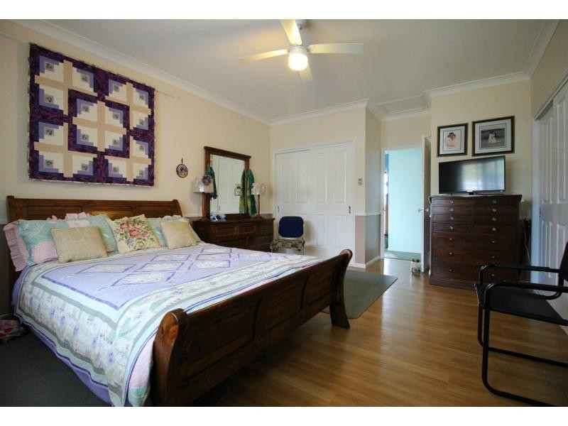 15 PELICAN Drive, LAKES ESTATE, Laidley Heights QLD 4341