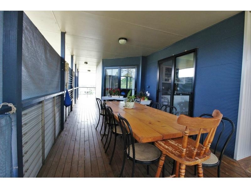 15 PELICAN Drive, LAKES ESTATE, Laidley Heights QLD 4341