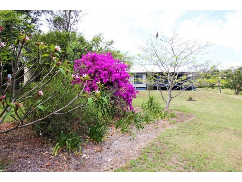 15 PELICAN Drive, LAKES ESTATE, Laidley Heights QLD 4341